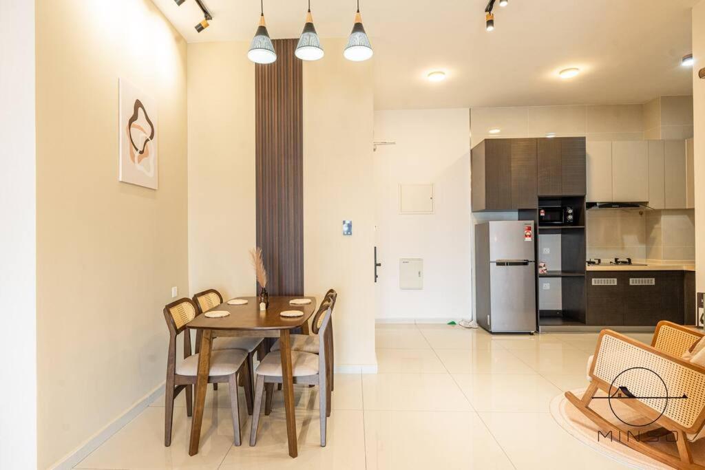 Apartemen Kingsbay A #seaview #woodenstyle #4pax *