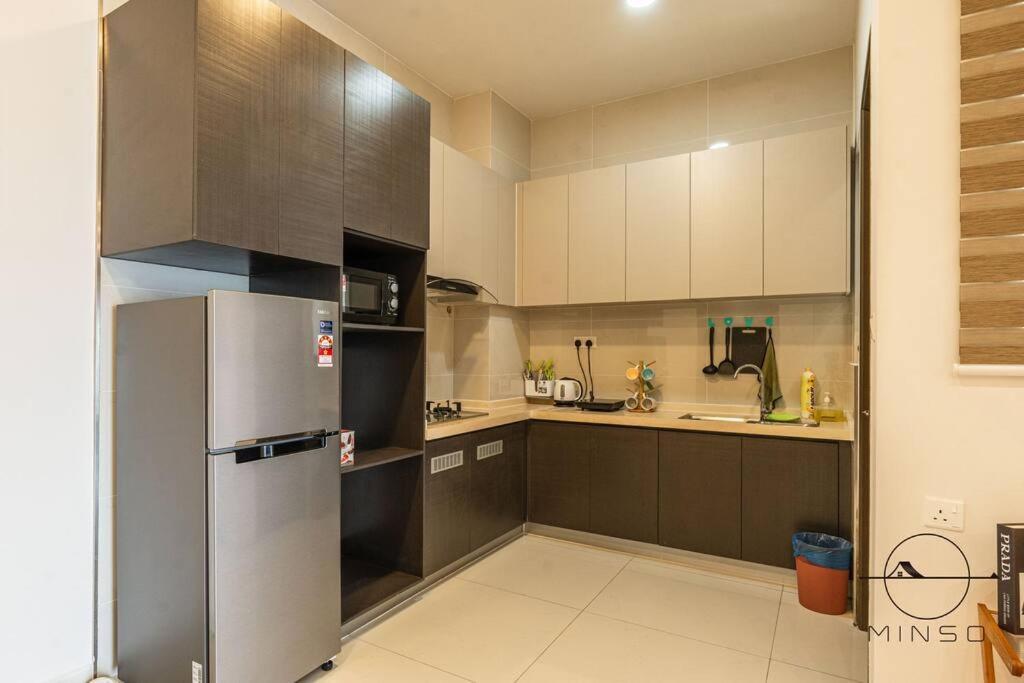 Apartemen Kingsbay A #seaview #woodenstyle #4pax